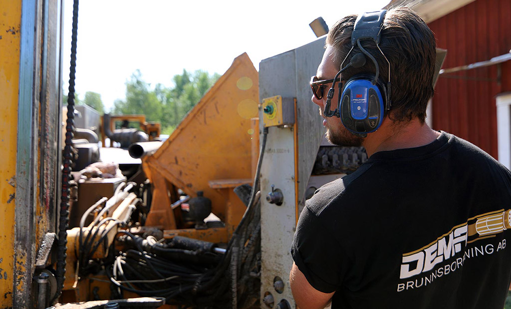 lastbilschauffor dema brunnsborrning ab